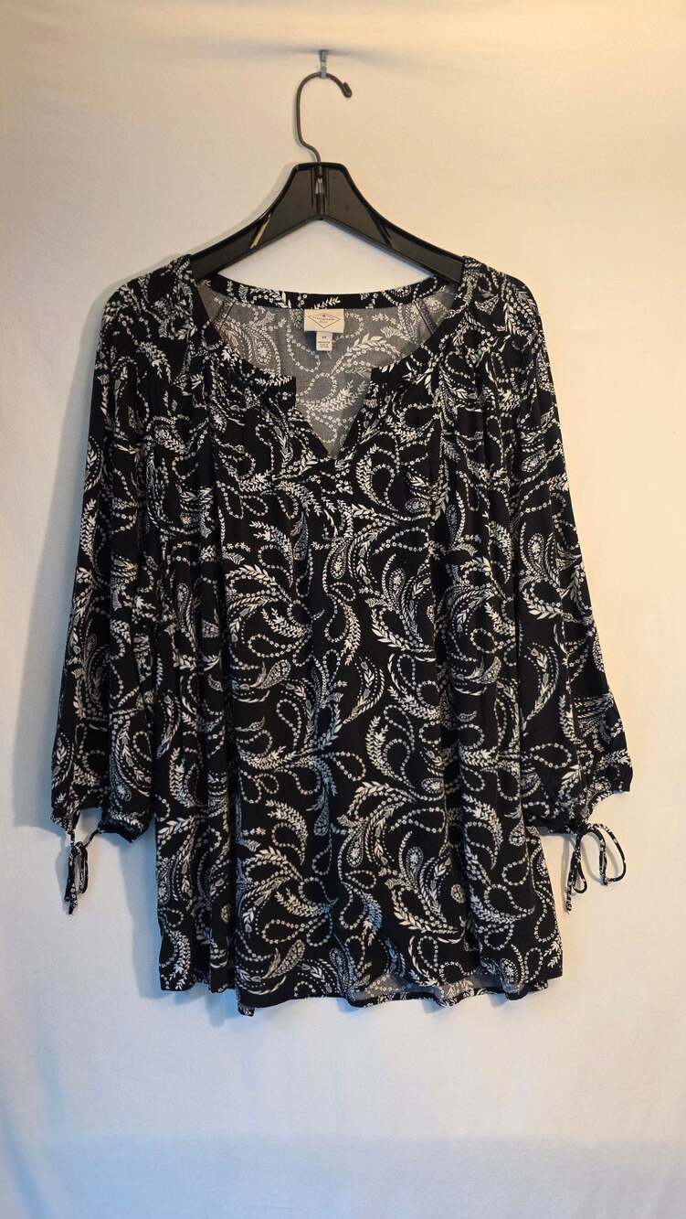 St. John's Bay Black and White Paisley Print Tunic Top with Drawstring Cuffs, Si